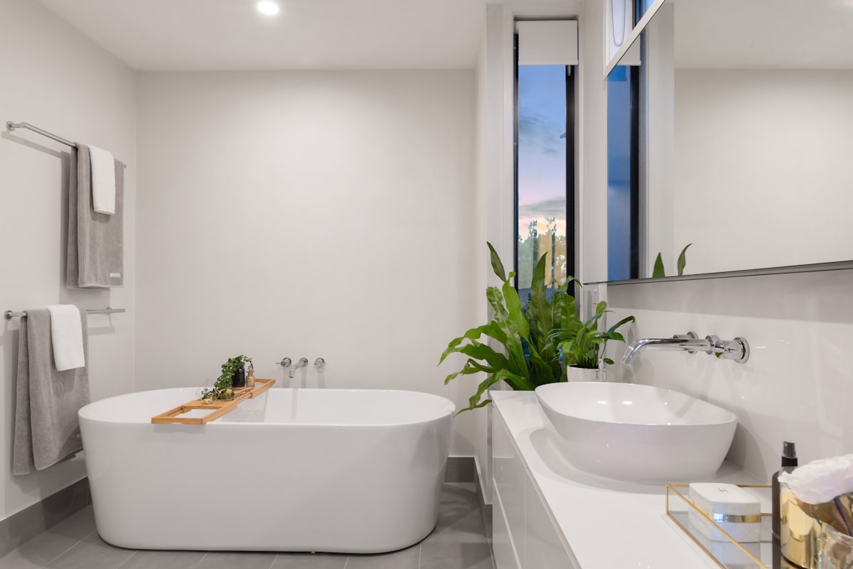 Bathroom Decor Ideas: Modern Trends for 2026