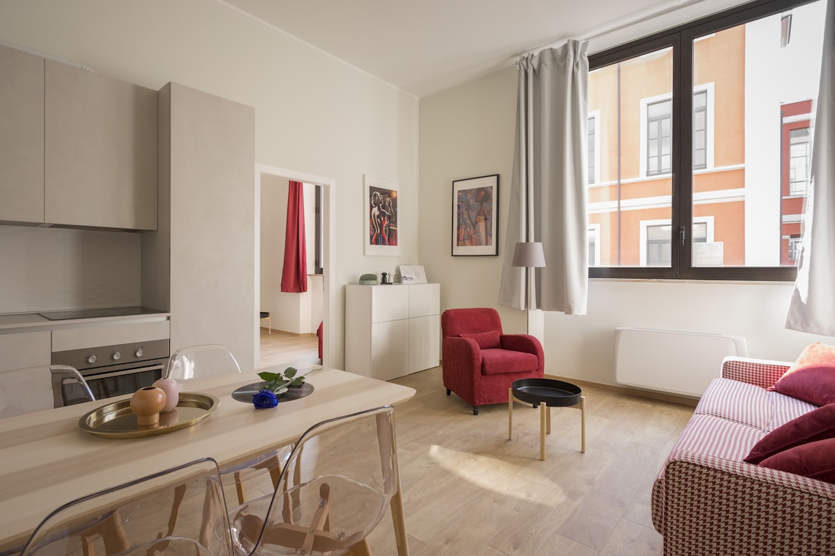 How to Make a Small Apartment Look Bigger: 14 Proven Techniques